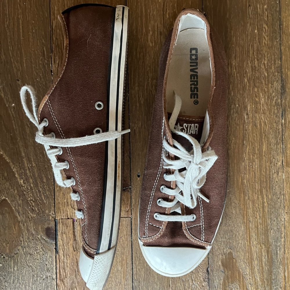 Converse Women's Brown Canvas Sneakers